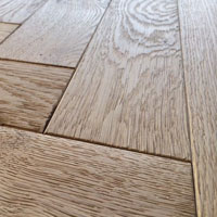 Solid Herringbone brushed finish